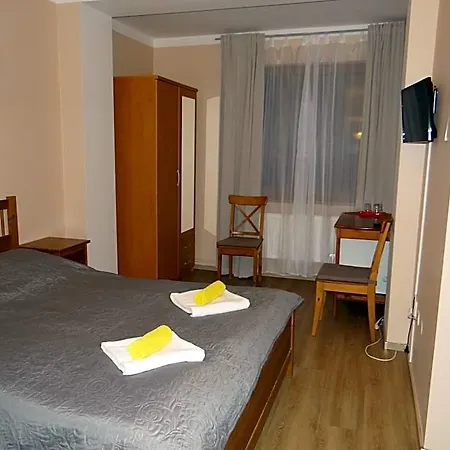 Europa 3*