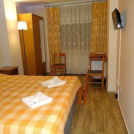 Europa Nocleg ze śniadaniem 3*